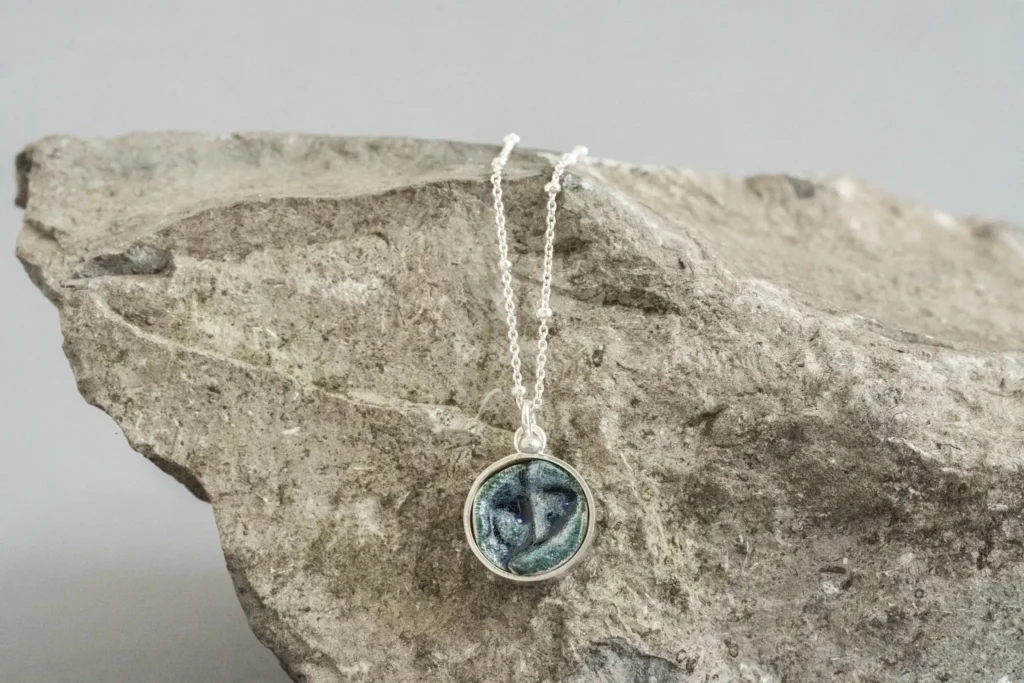 pendentif ceramique bleu